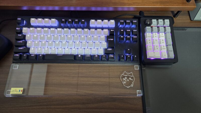 筆者の使用しているREALFORCE GX1