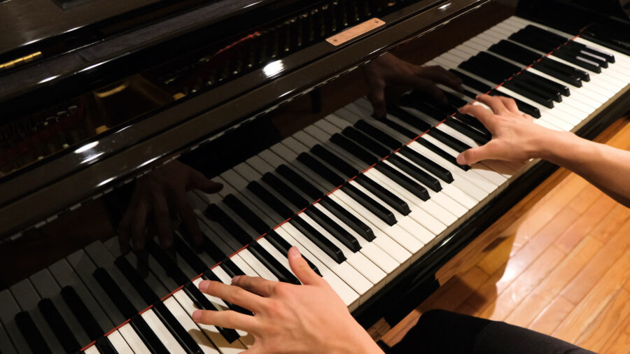 ピアノ演奏のイメージ画像